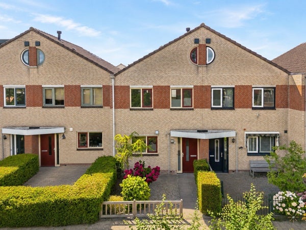 Huis Amelsgroet in Zuid-Scharwoude