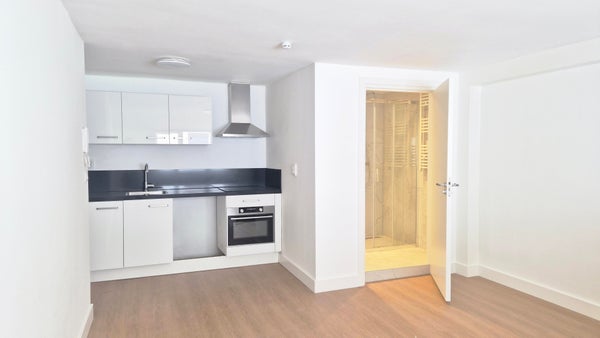 Appartement Westerbaenstraat in Den Haag