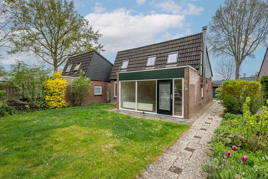 Huis Zuiddijk 61 a 53 in Oude-Tonge