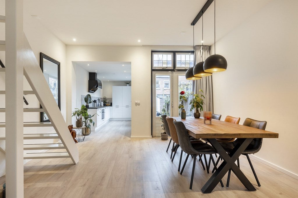 Te huur Huis Jan Frederik Helmersstraat in Haarlem