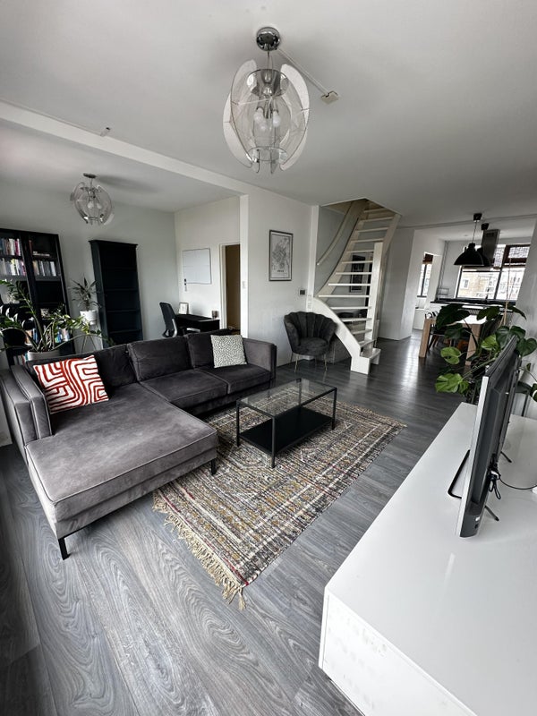 Appartement Baambruggestraat in Den Haag