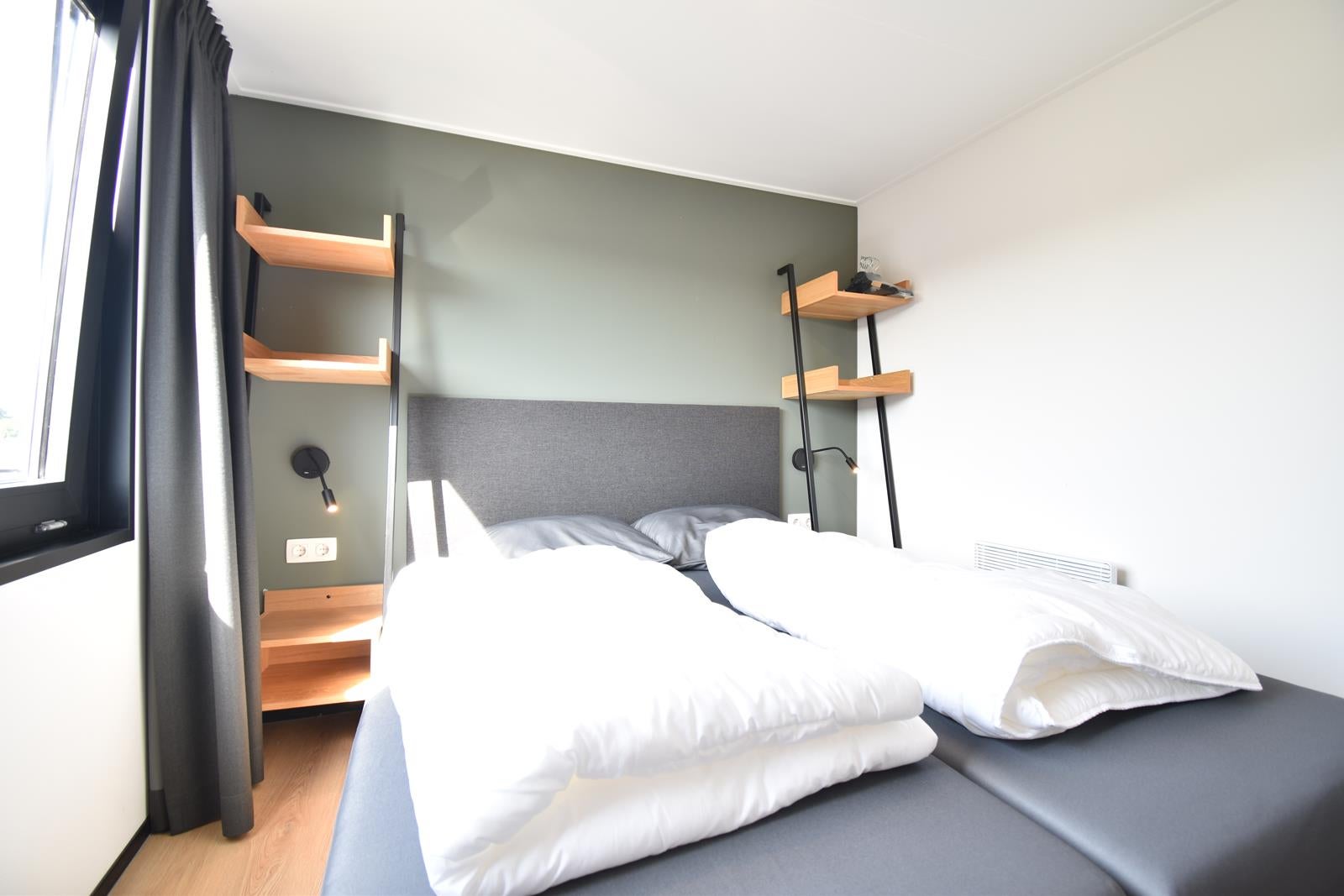 Vrijstaande woning te koop: Buitengronden 7-43, Zwartewaal