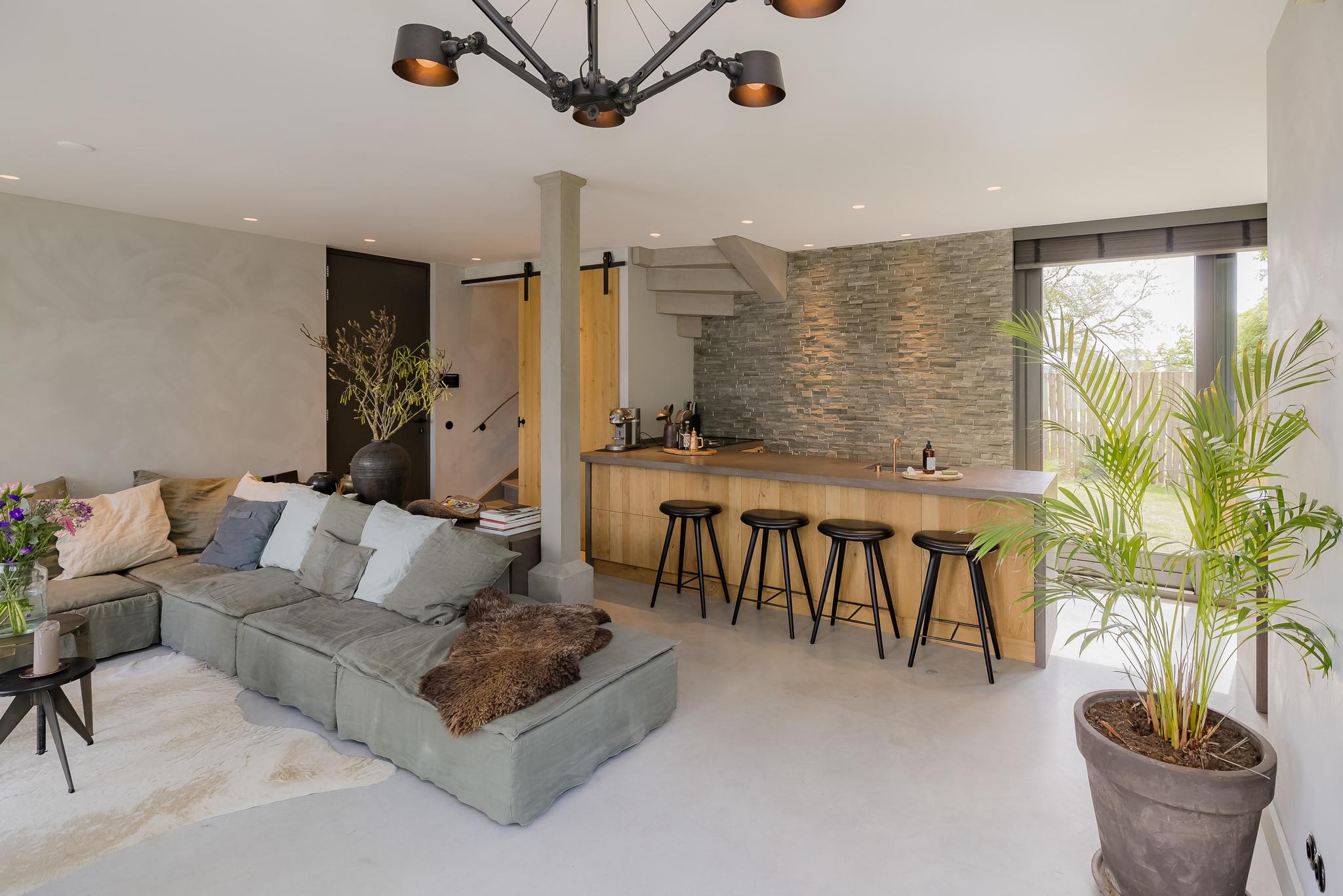 Vrijstaande woning te koop: Paradijsweg 102A, Ter Aar