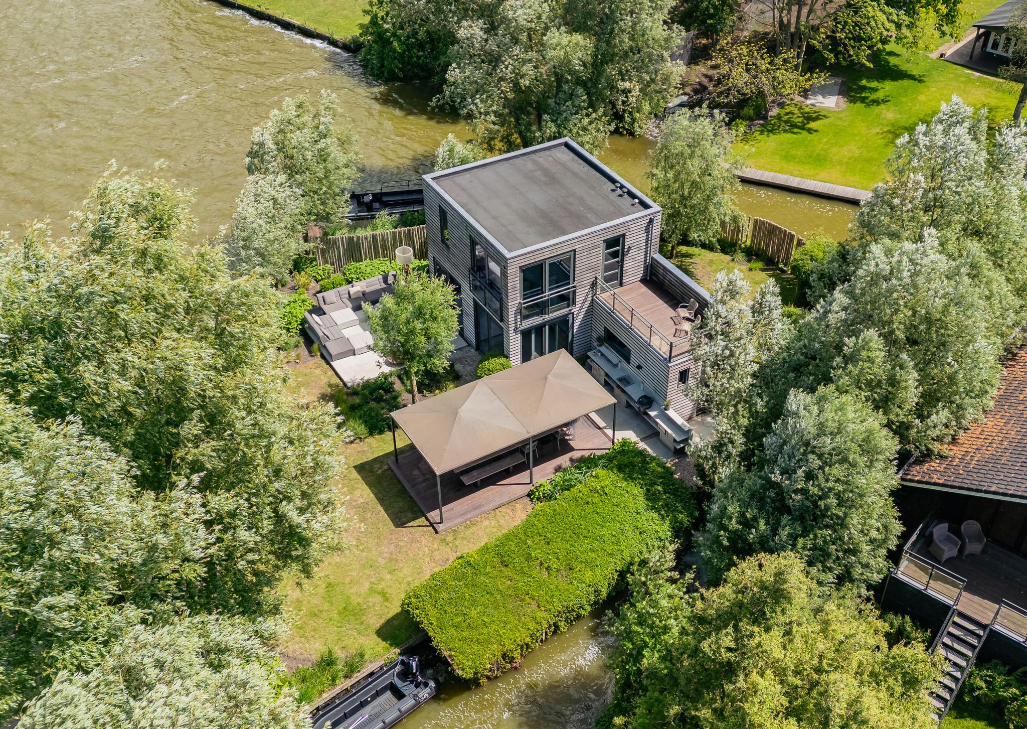 Vrijstaande woning te koop: Paradijsweg 102A, Ter Aar
