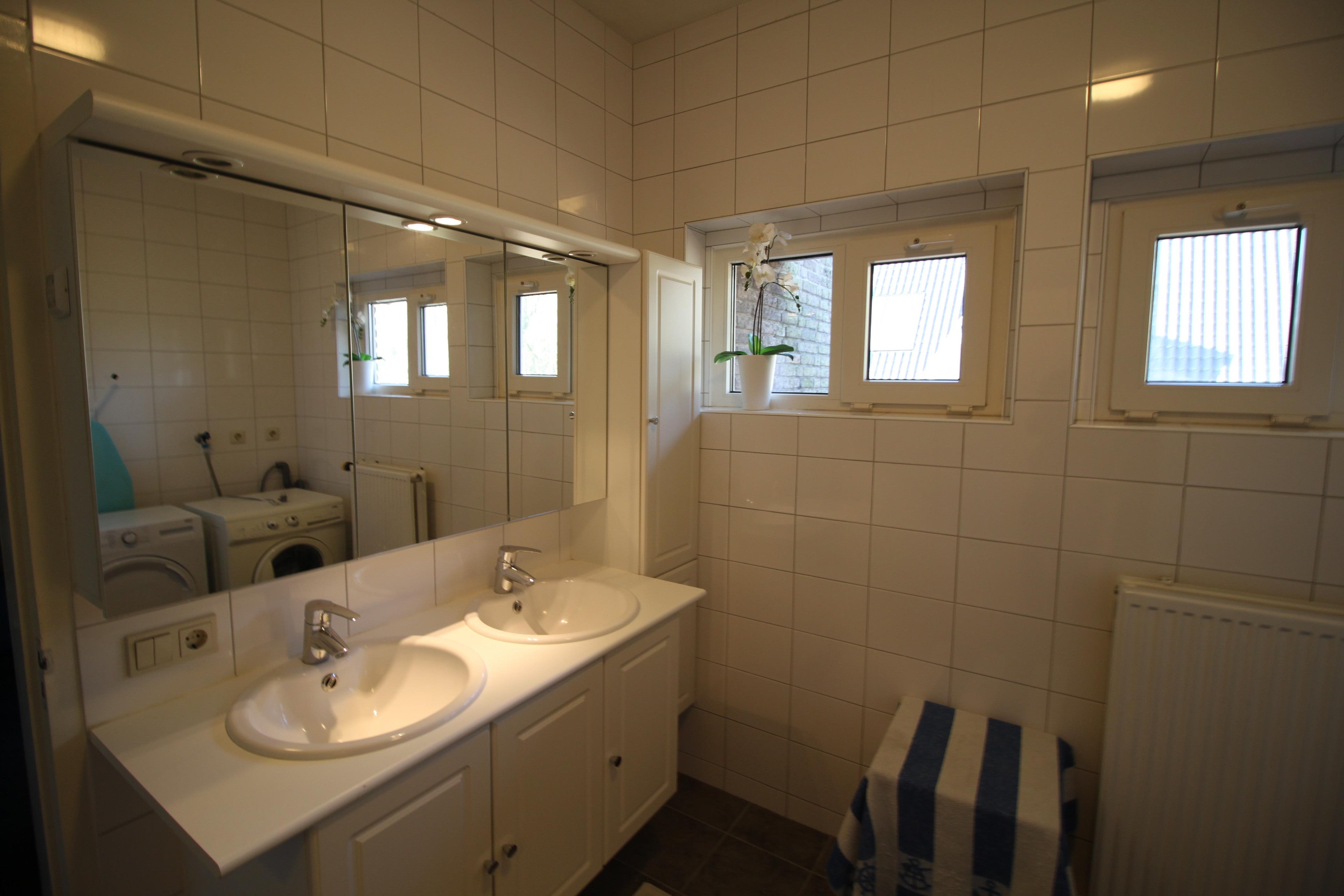 Appartement te huur: Van den Hamhof 21D, Lunteren