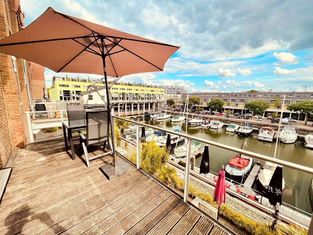 Woning te huur: Handelsplein, Rotterdam
