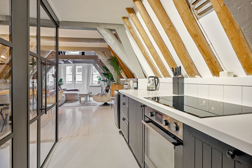 Appartement te huur: Beursstraat 29D, Amsterdam