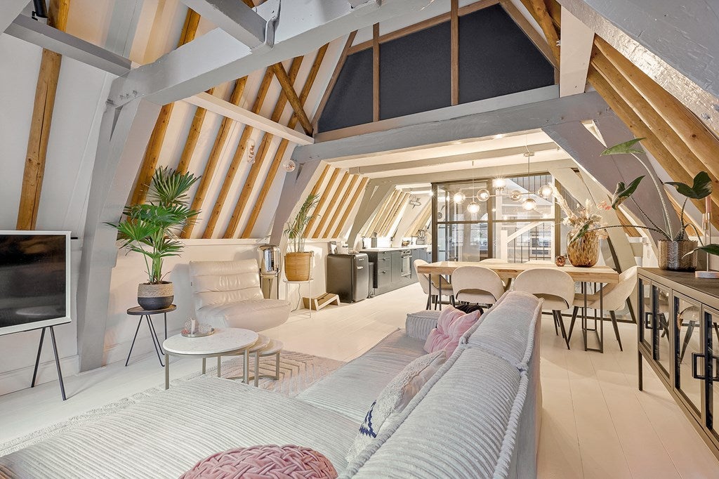 Appartement te huur: Beursstraat 29D, Amsterdam