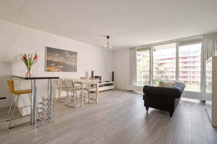 Te huur: Appartement Carolina MacGillavrylaan in Amsterdam