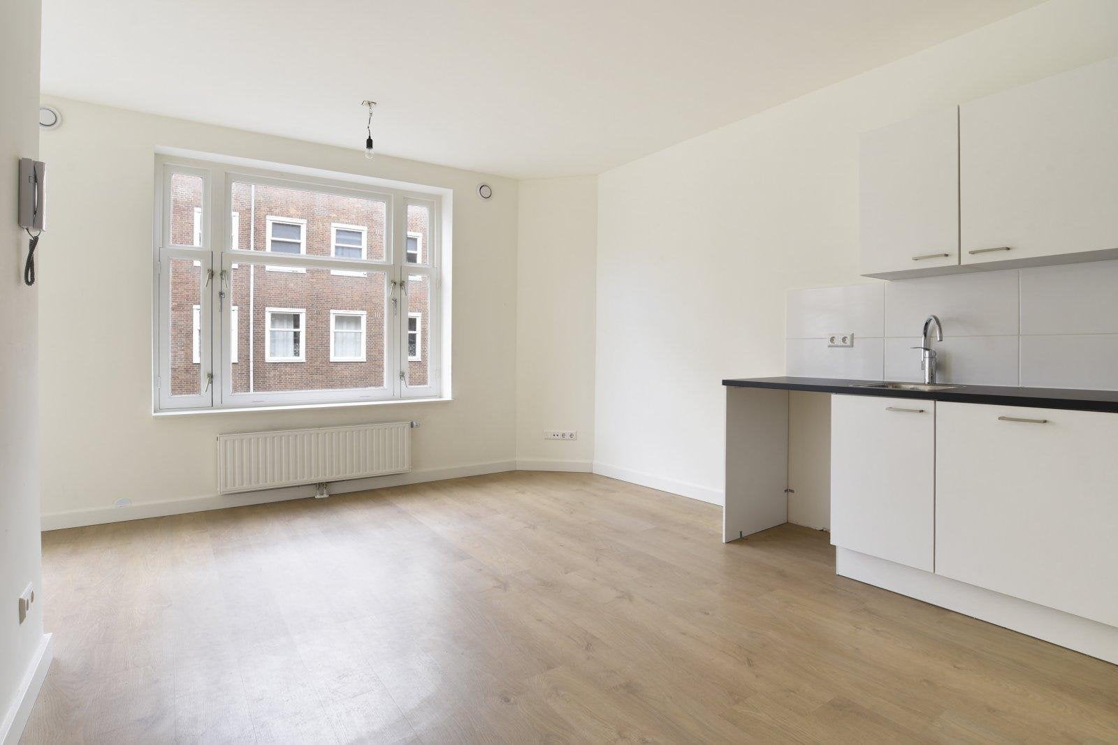 Appartement te huur: Balboastraat 31-2, Amsterdam
