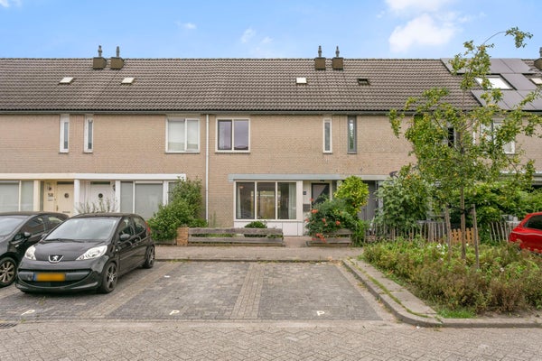 Huis te koop D. Hudigstraat 54 in Almere voor € 350.000