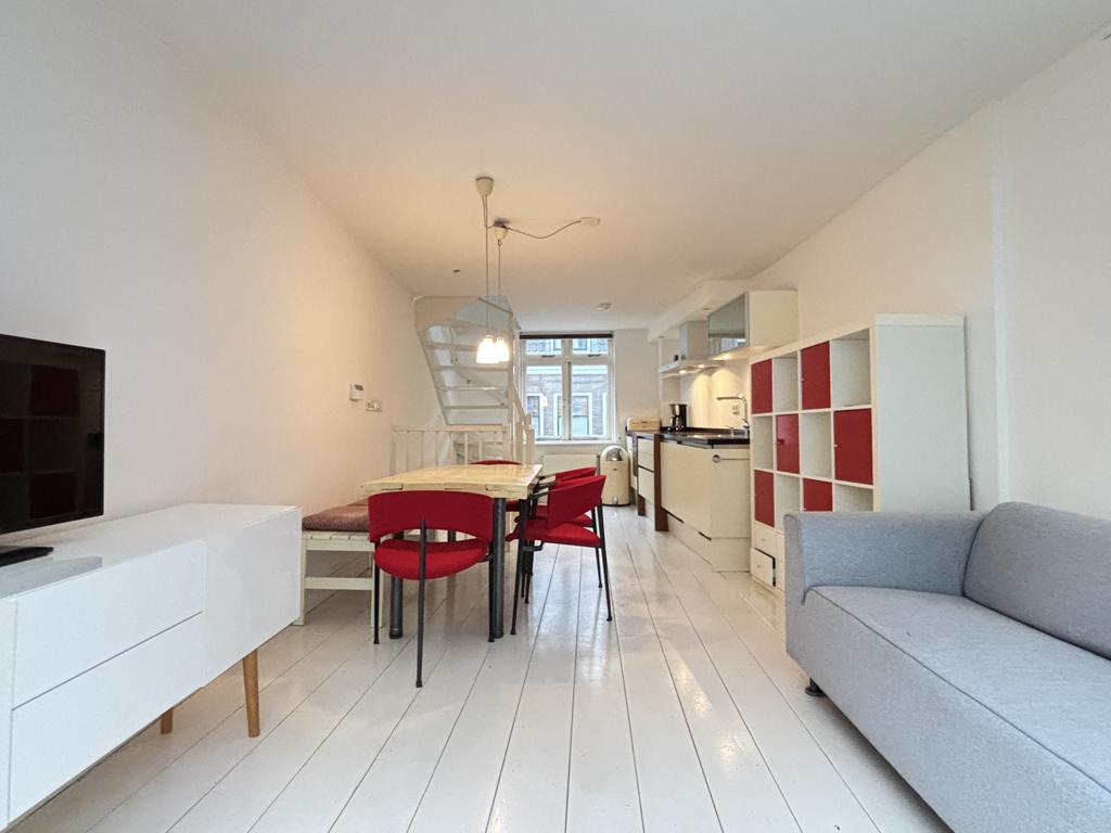 Tussenwoning te huur: Lange Smeestraat 16, Utrecht