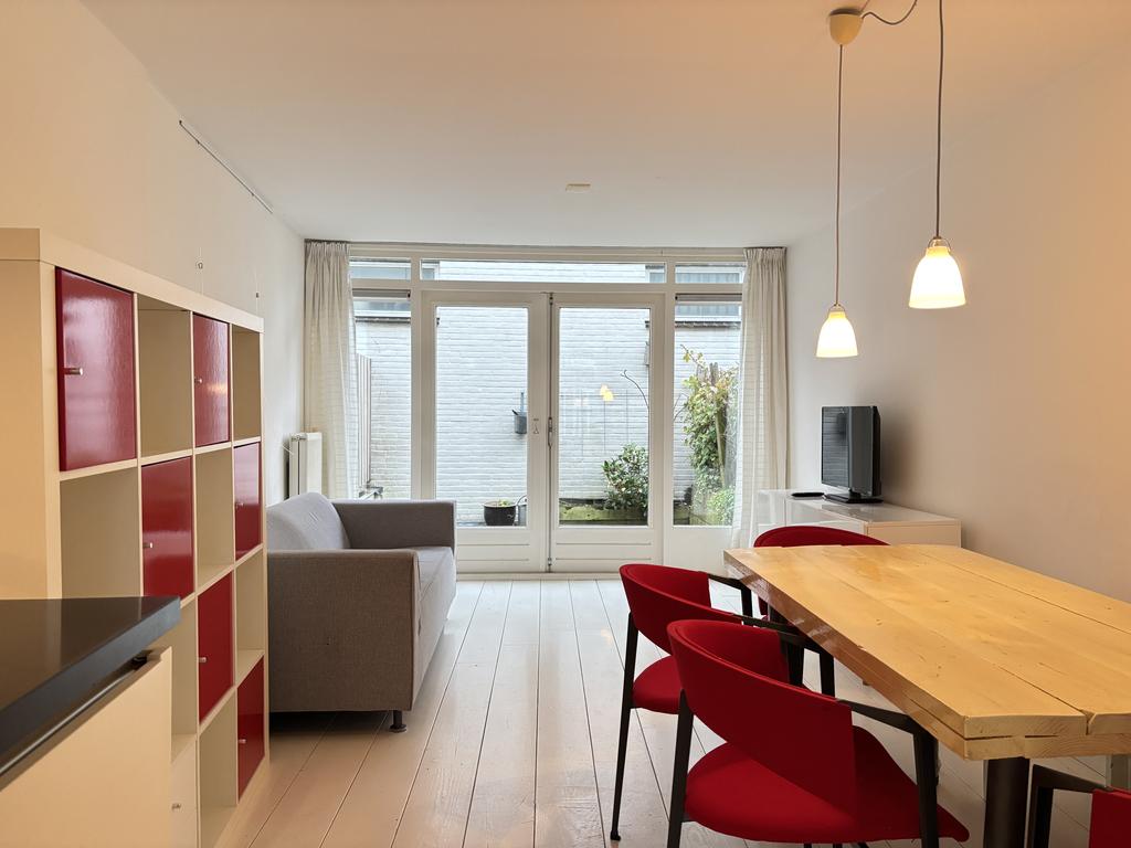 Tussenwoning te huur: Lange Smeestraat 16, Utrecht