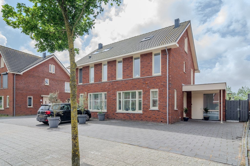 Huis Witte Ring 33 in Assendelft