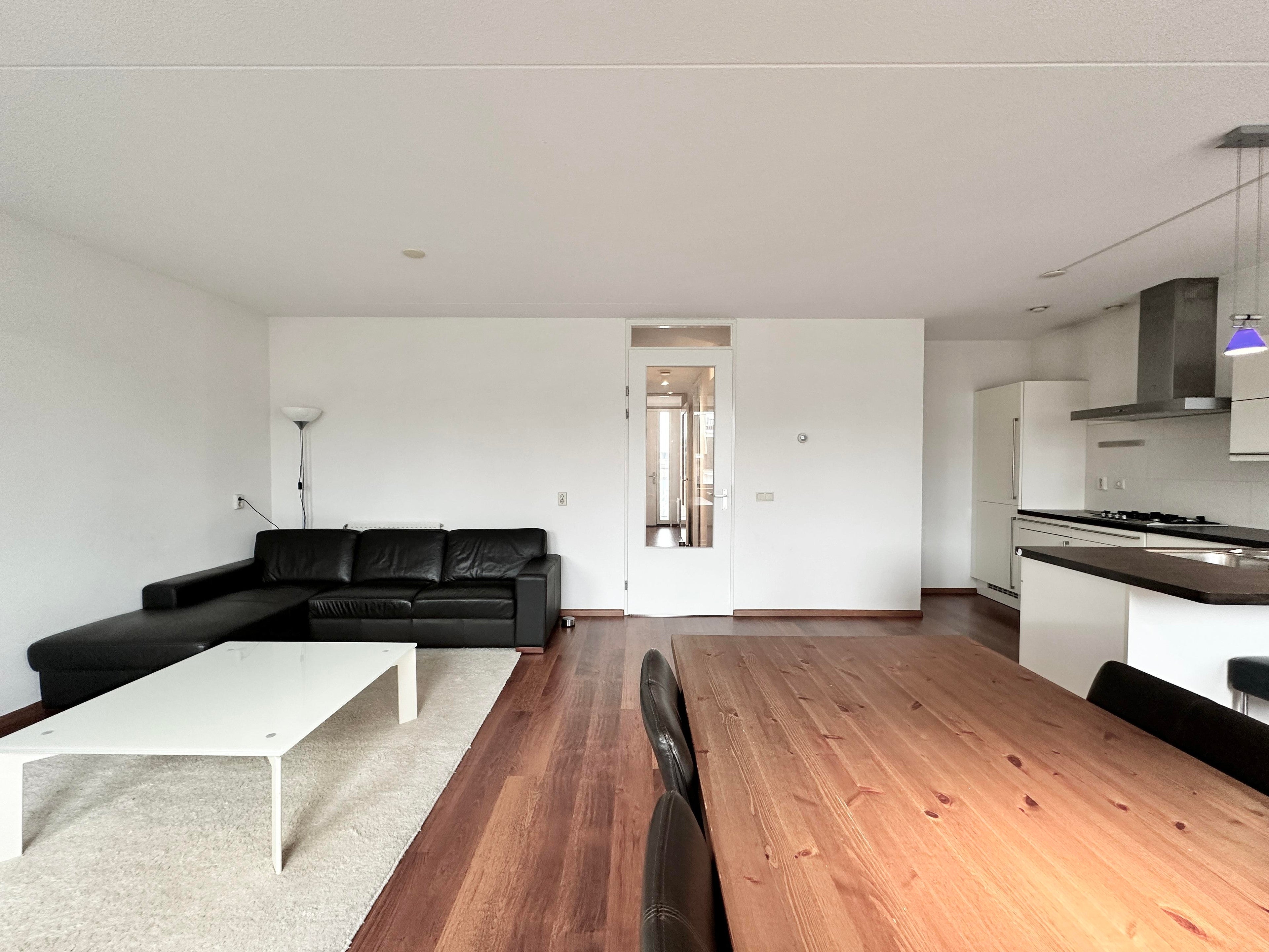 Te huur Appartement Ten Katestraat in Amsterdam