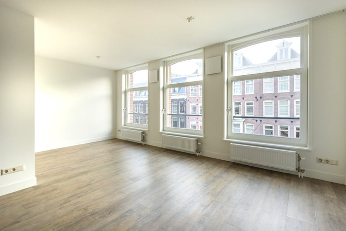 Te huur: Appartement Ferdinand Bolstraat 100 2 in Amsterdam