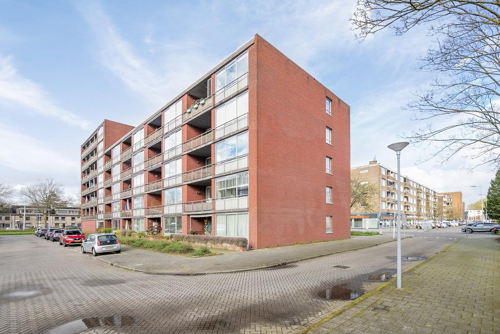 Te huur Appartement Huniadijk in Rotterdam