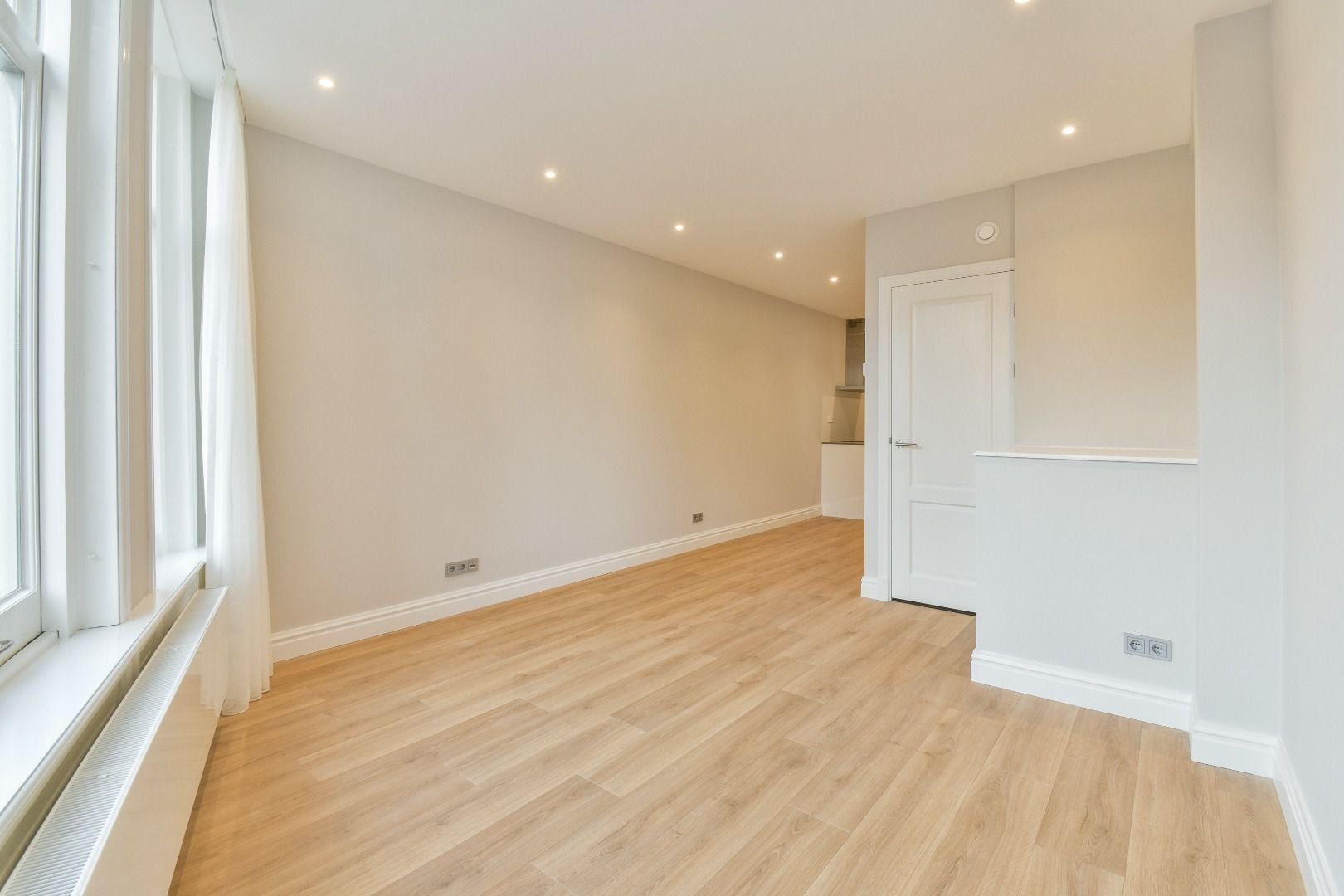 Te huur Appartement Nieuwezijds Voorburgwal in Amsterdam