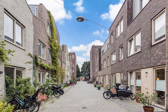 Te huur: Huis Driedistelstraat 11 in Amsterdam