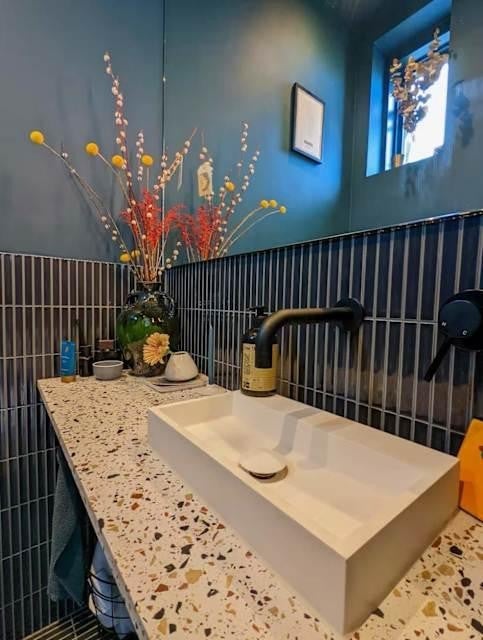 Woning te huur: Anjeliersstraat, Amsterdam