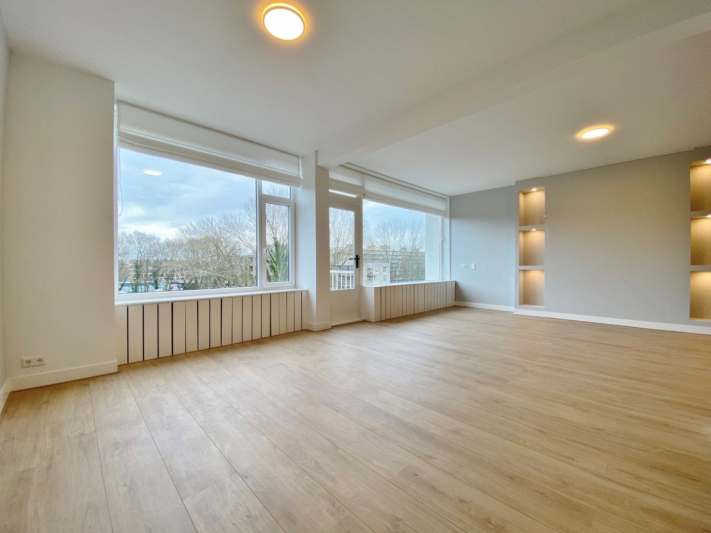 Appartement Aaltje Noordewierstraat in Den Haag