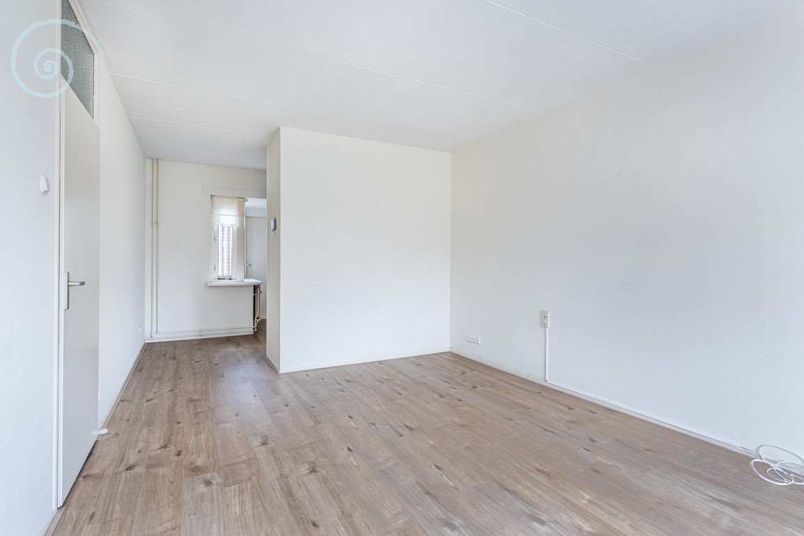 Tussenwoning te koop: Marshof 33, Oude-Tonge
