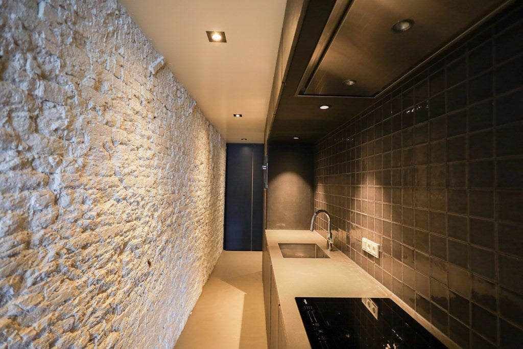 Woning te huur: Warmoesstraat, Amsterdam