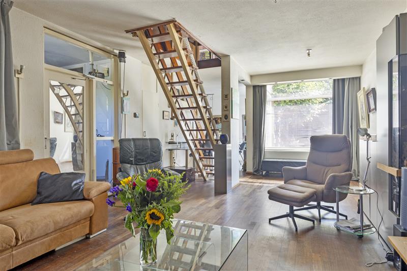 Tussenwoning te koop: Looiersdreef 671, Apeldoorn
