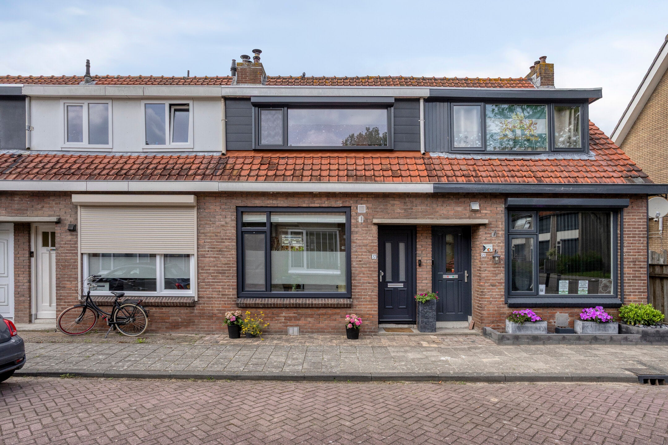 Huis Dwarsstraat 27 in Puttershoek