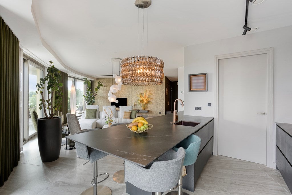Appartement te koop: Maashaven 706, Roermond