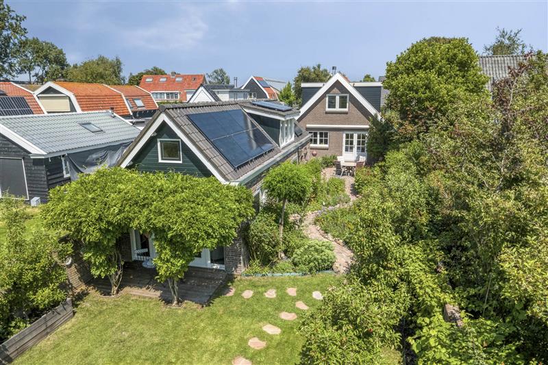Vrijstaande woning te koop: van Beekstraat 284, Landsmeer
