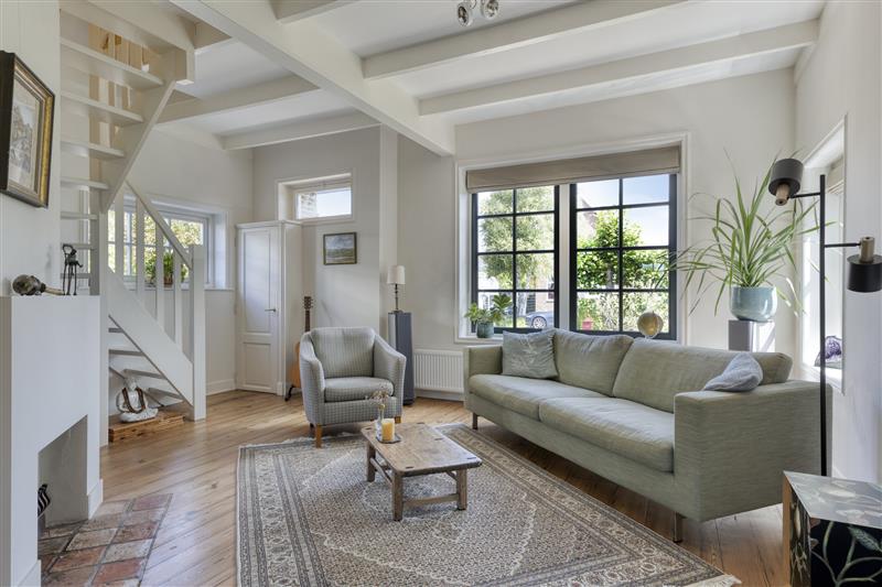 Vrijstaande woning te koop: van Beekstraat 284, Landsmeer