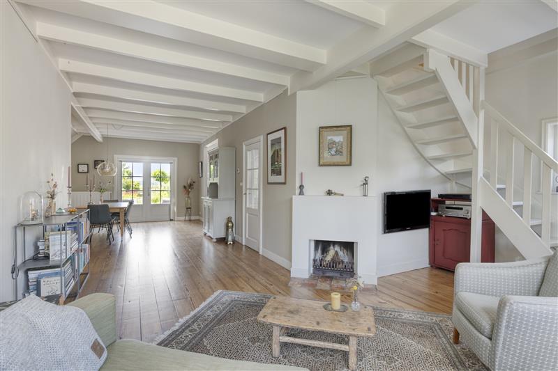 Vrijstaande woning te koop: van Beekstraat 284, Landsmeer