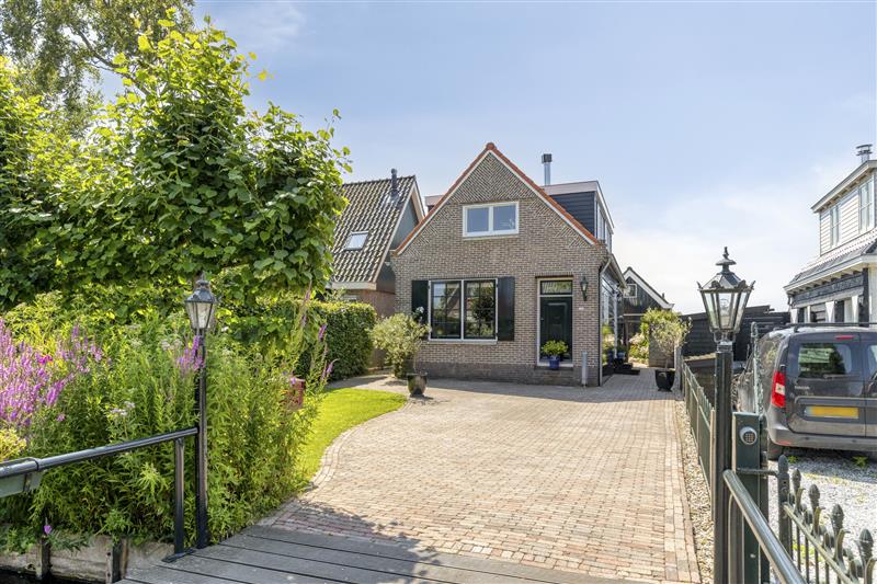Vrijstaande woning te koop: van Beekstraat 284, Landsmeer