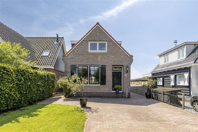 Huis van Beekstraat 284 in Landsmeer
