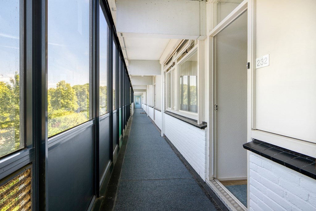 Appartement te koop: Peter van Anrooylaan 232, Terneuzen