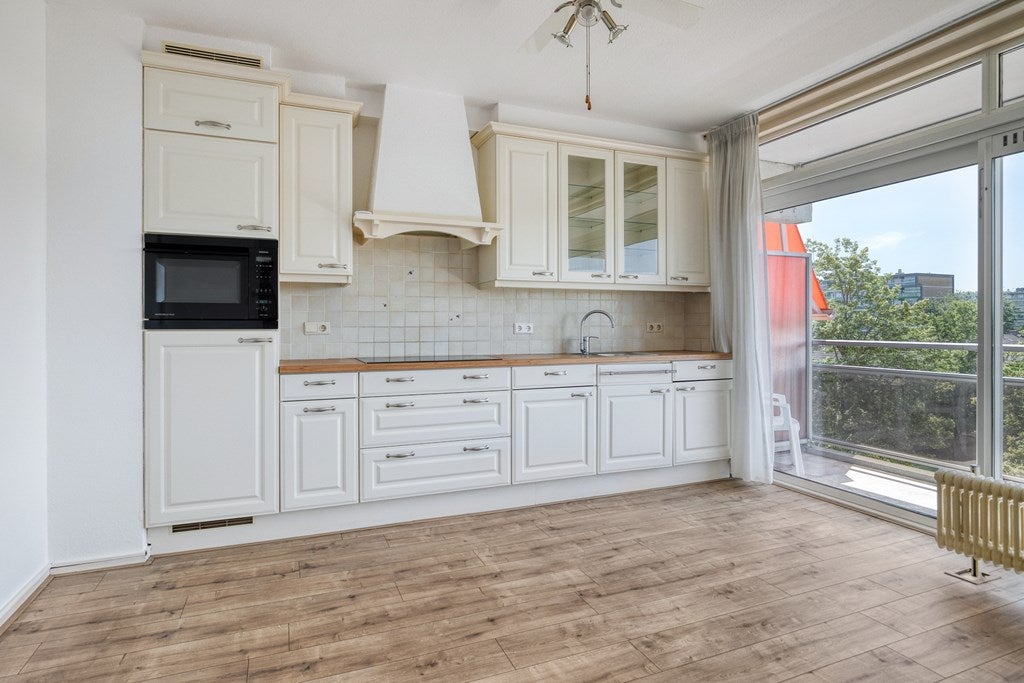 Appartement te koop: Peter van Anrooylaan 232, Terneuzen