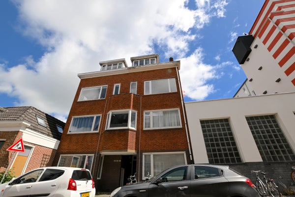 Flat Moesstraat 23 B 1