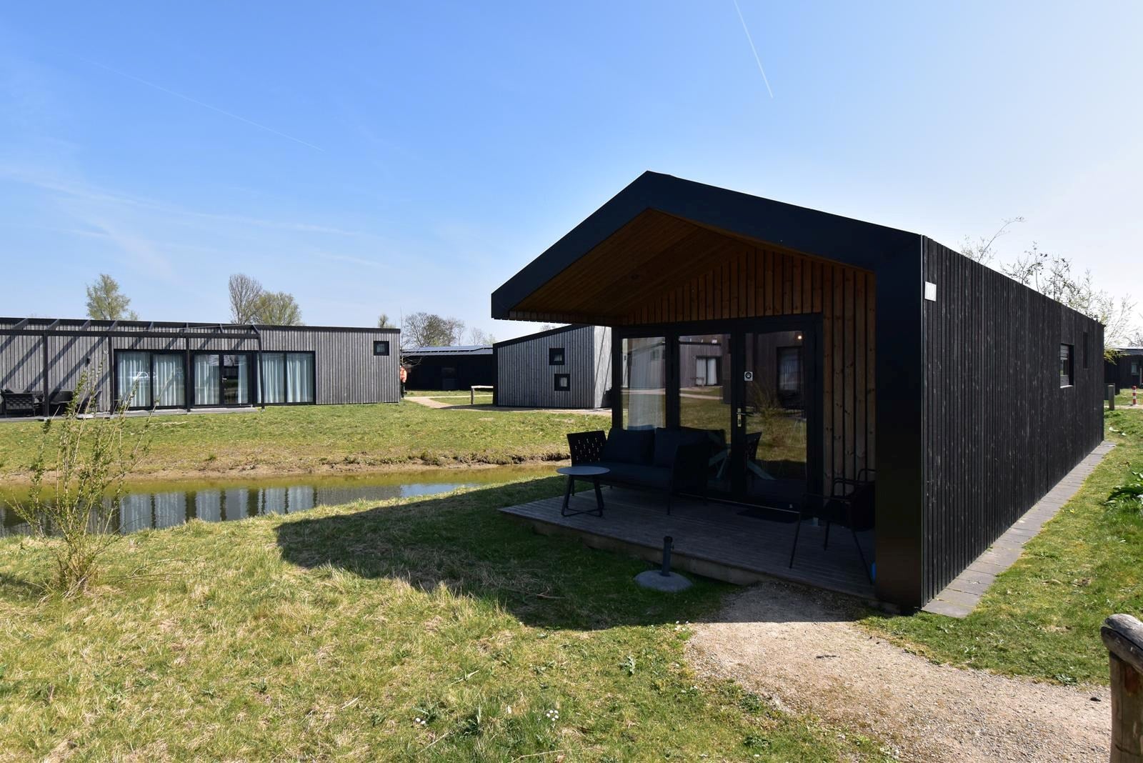 Huis Buitengronden 7 in Zwartewaal