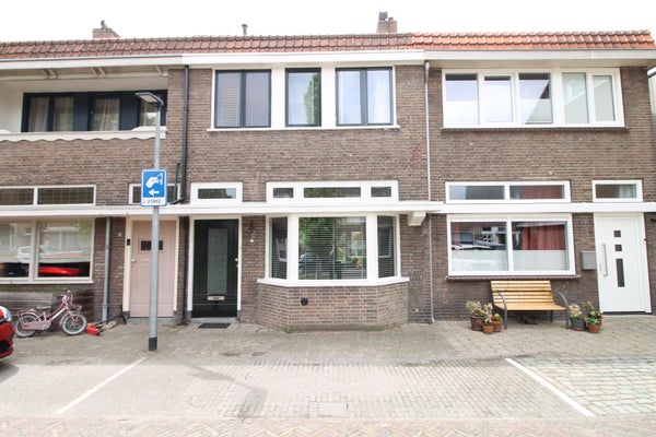 Casa Leeuwerikstraat a Breda