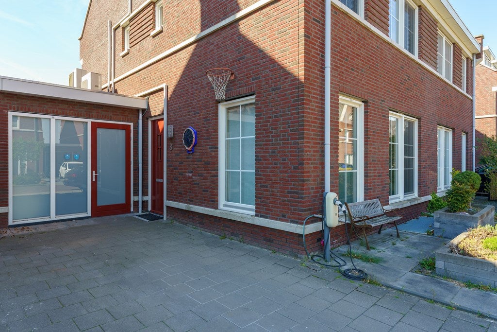 Tussenwoning te koop: Bost 8, Veldhoven