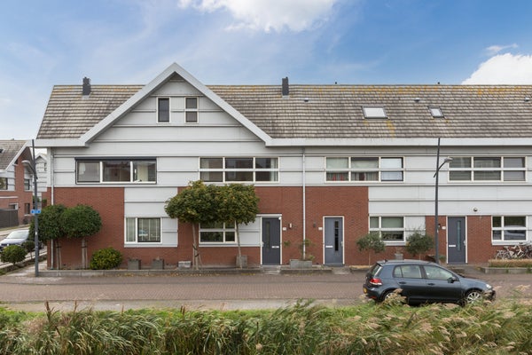 Huis te koop Oeral 28 in Assendelft voor € 549.500