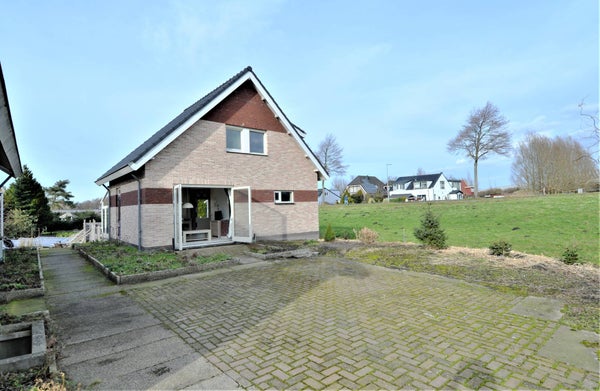 Huis Raasdorperweg in Amsterdam