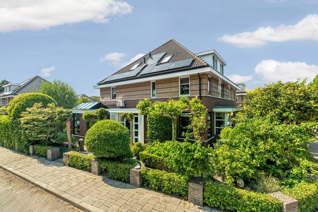 Hoekwoning te koop: Alexine Tinnepad 19, 'S-Gravenhage