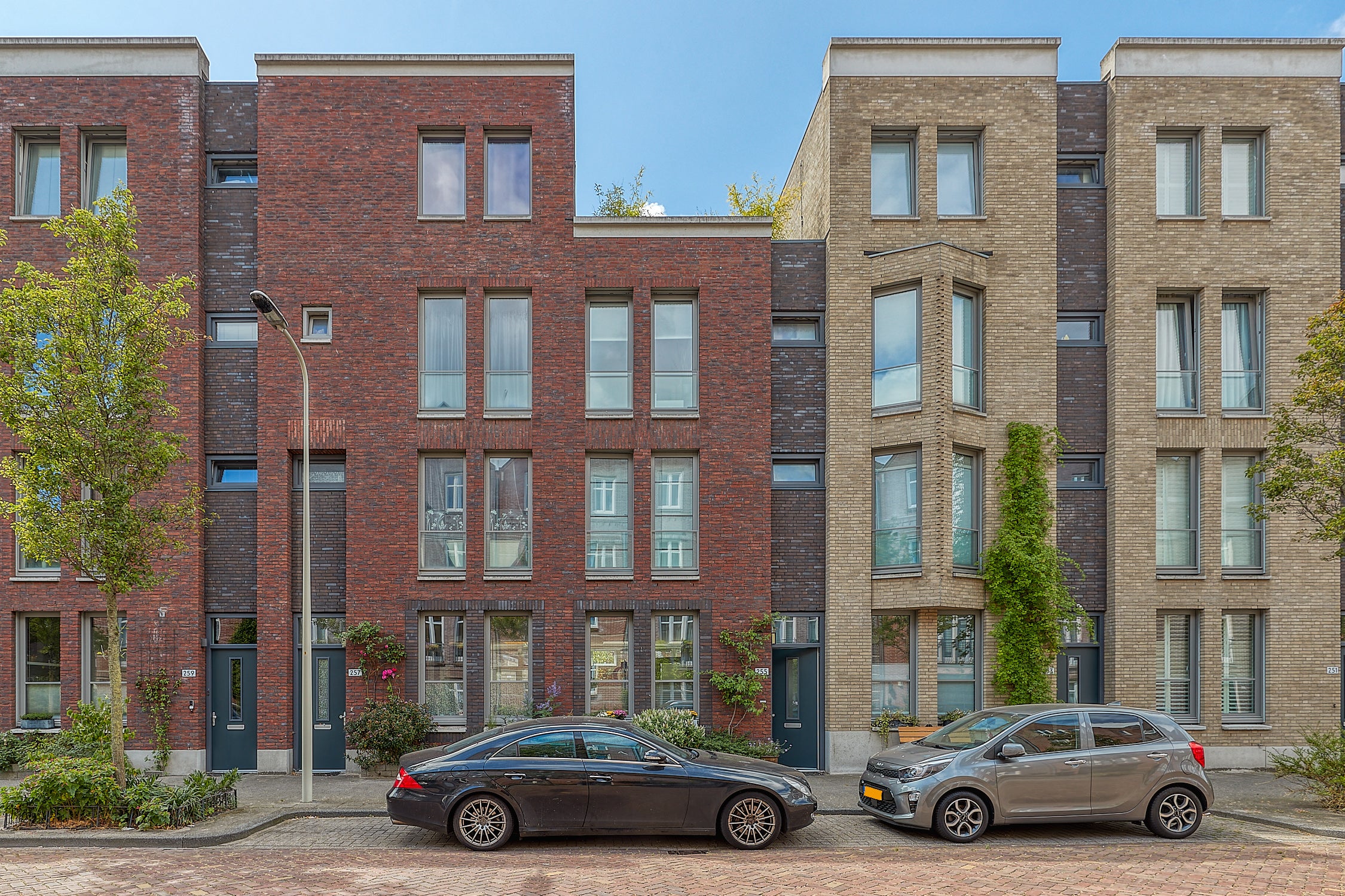 Huis Christoffel Plantijnstraat 255 in Den Haag