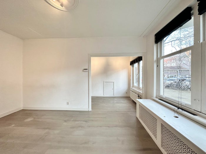 Te huur: Appartement Van Tuyll van Serooskerkenweg in Amsterdam