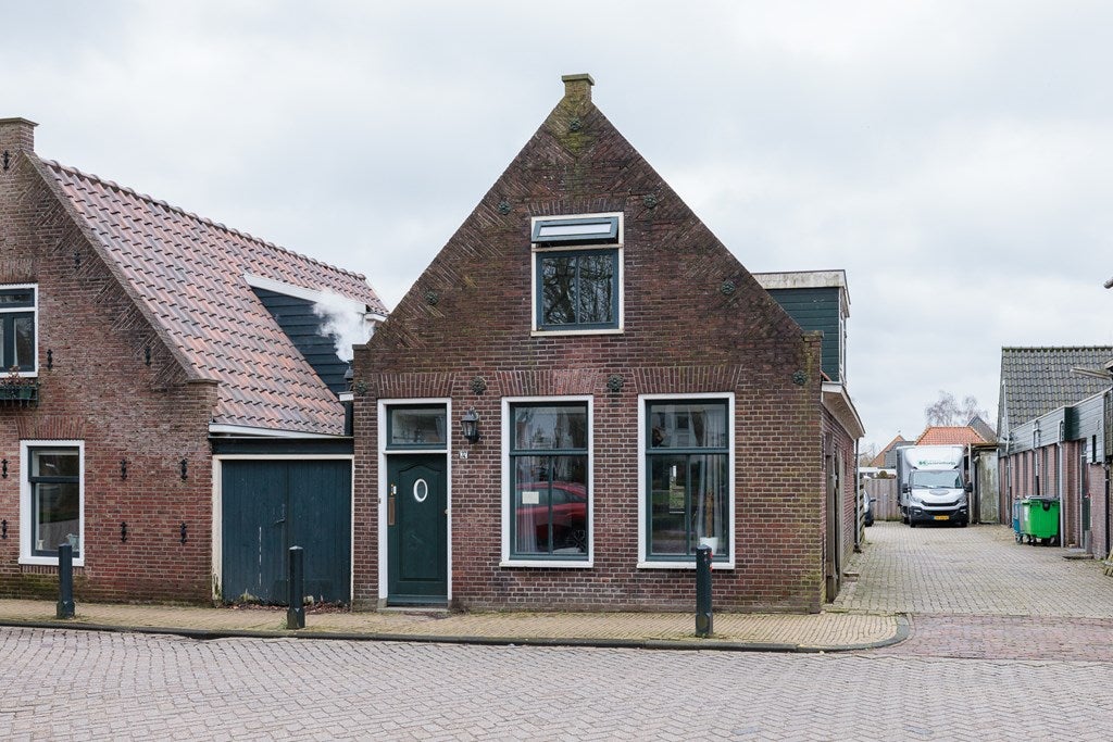Hoekwoning te koop: Burgemeester Versteeghsingel 37, Edam