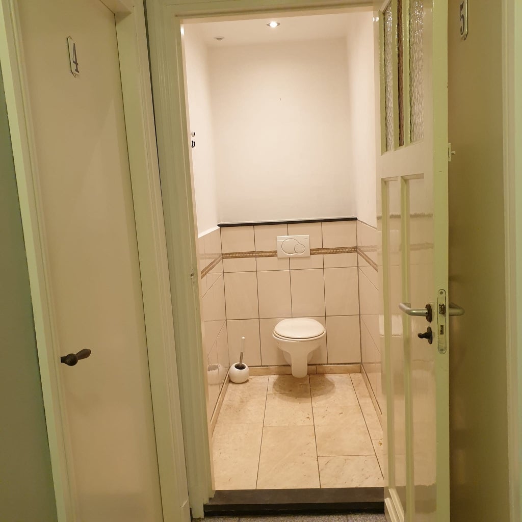 Kamer te huur: Hoofdstraat, Hoensbroek