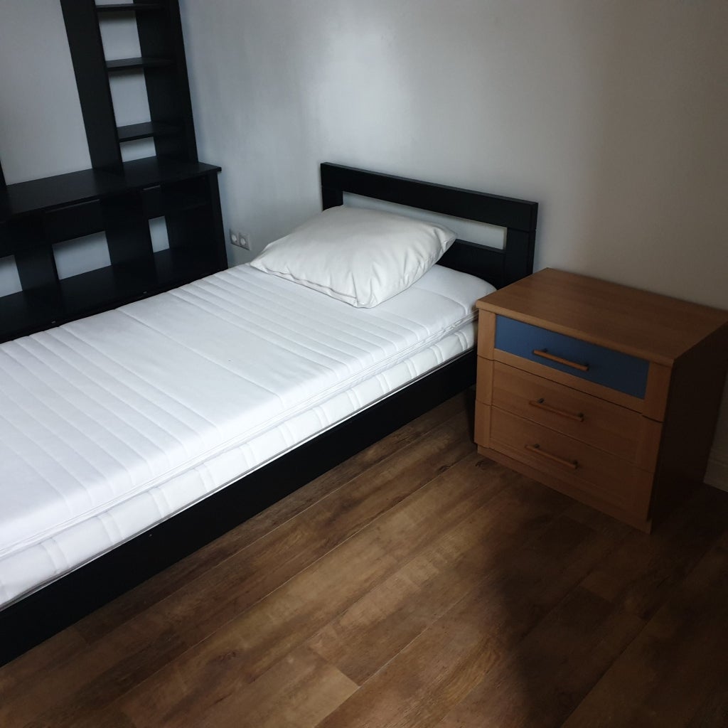 Kamer te huur: Hoofdstraat, Hoensbroek
