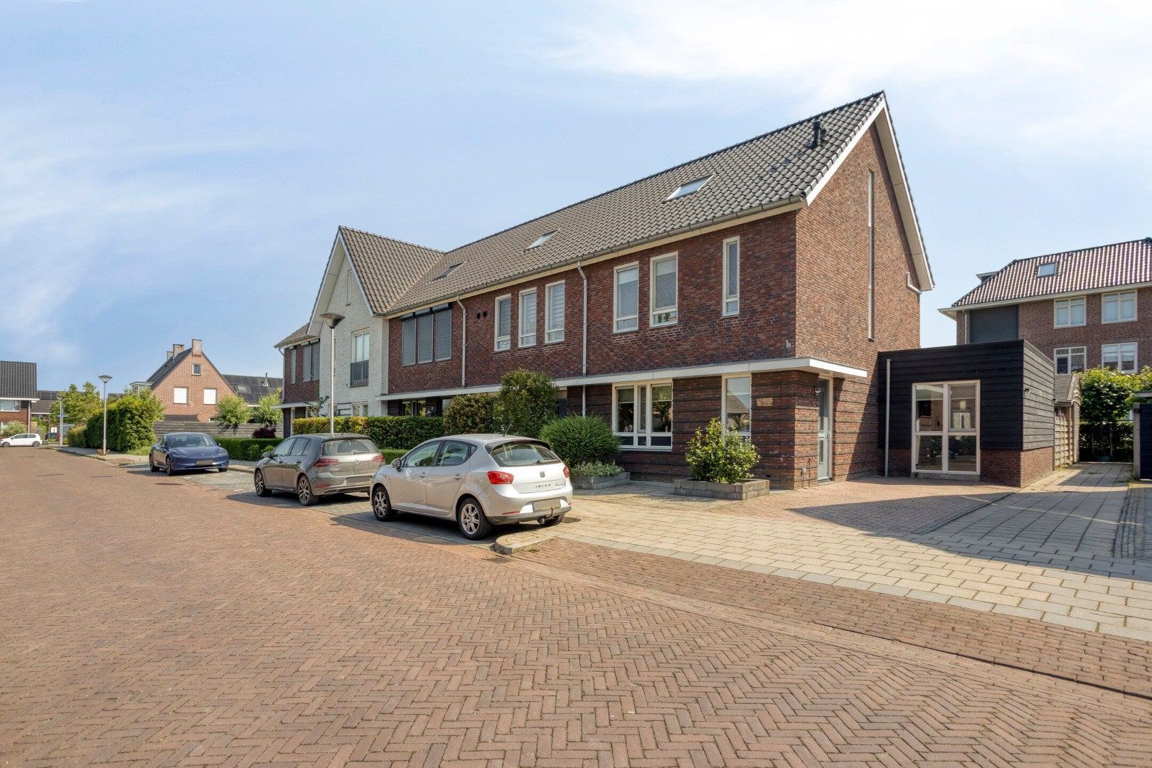 Huis Molendwarsstraat 10 in Nederhemert